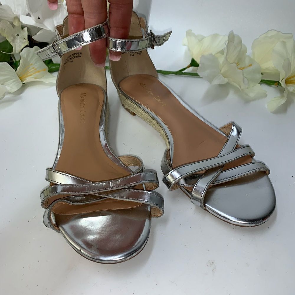 Maiden Lane Sandals 7  
